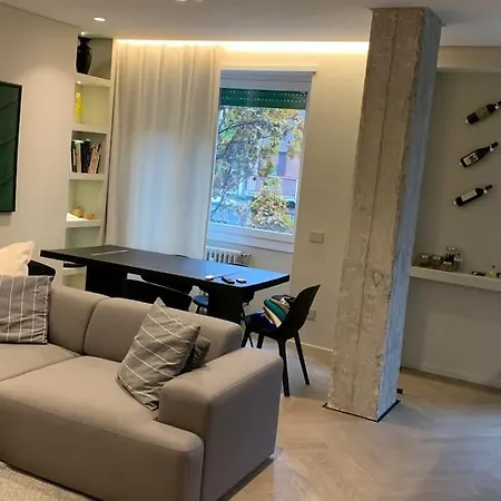 아파트 Duca Dei Navigli - Luxury In