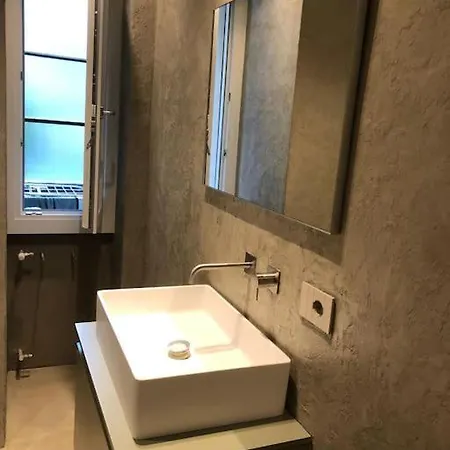 아파트 Duca Dei Navigli - Luxury In 밀라노